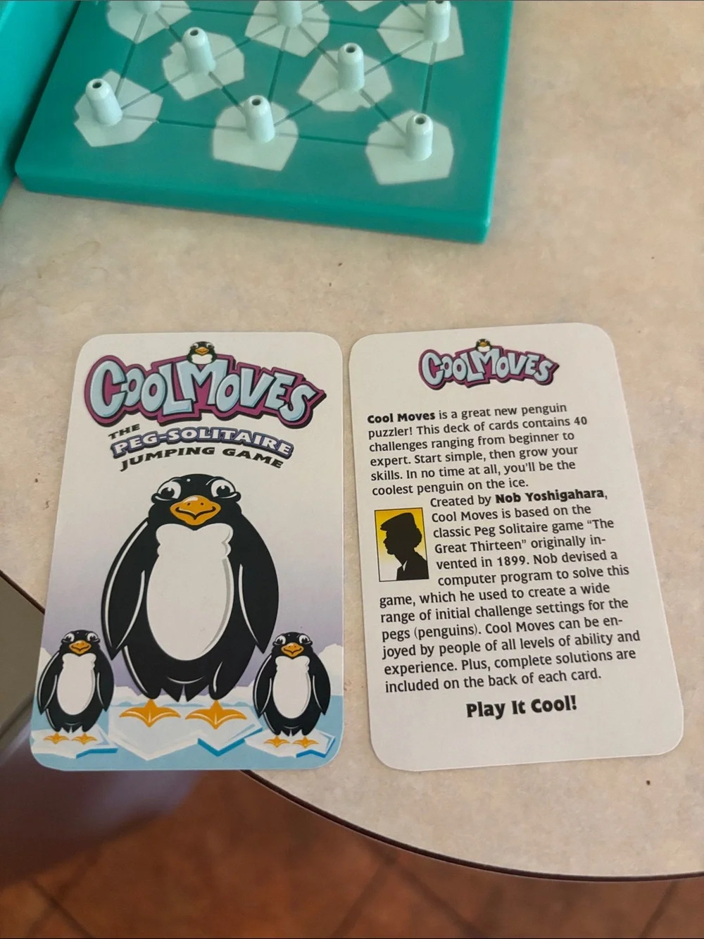 Discovery Cool Moves! Kids Strategy Game - Teal, White & Yellow